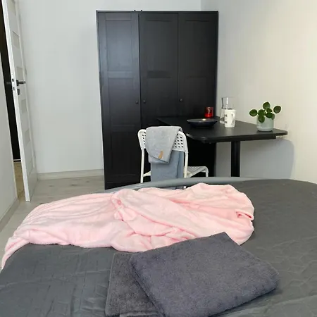 Apartment 3 Sypialnie Grzybowska Ohmyhome *